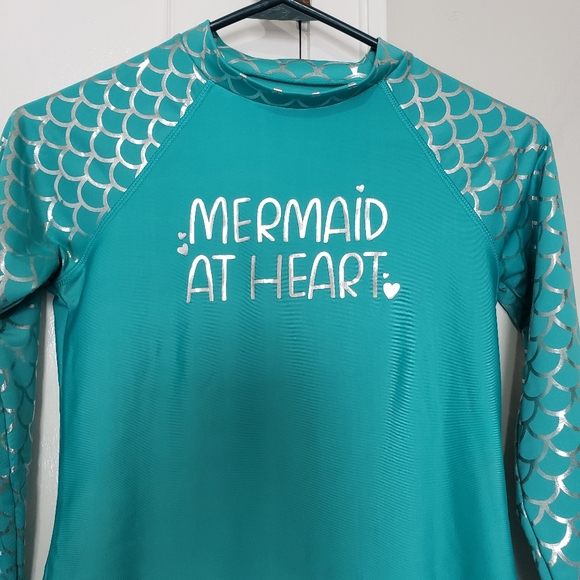 More than magic Mermaid Girls Rashguard - Picture 2 of 7